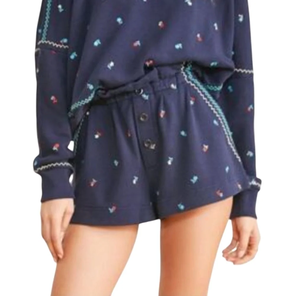 Something Navy The Hazel Paperback Sweatshorts Navy Blue Floral Embrodery Small